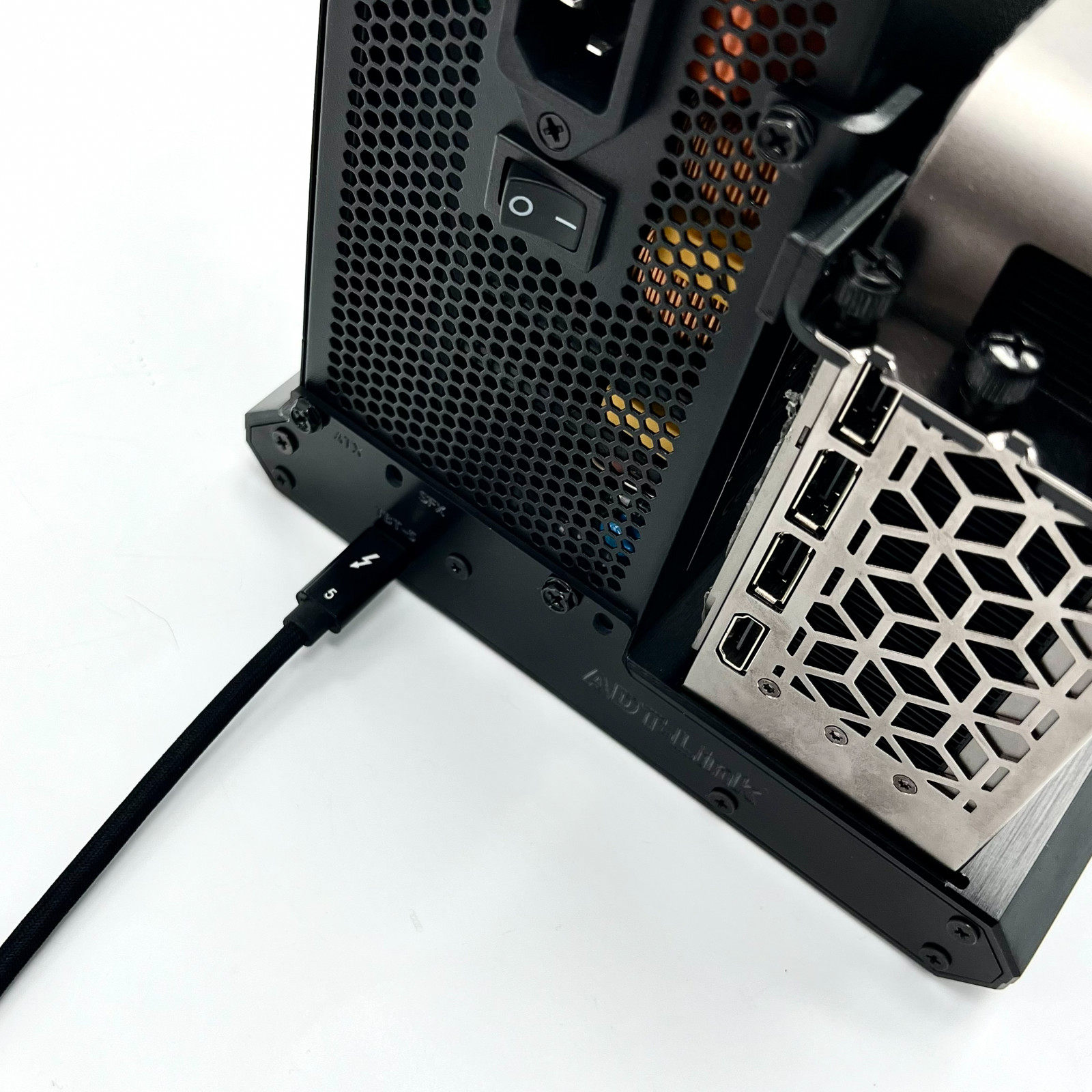 ADT Thunderbolt-5/4/3 External - Thunderbolt 4 External Gpu Enclosure review and price